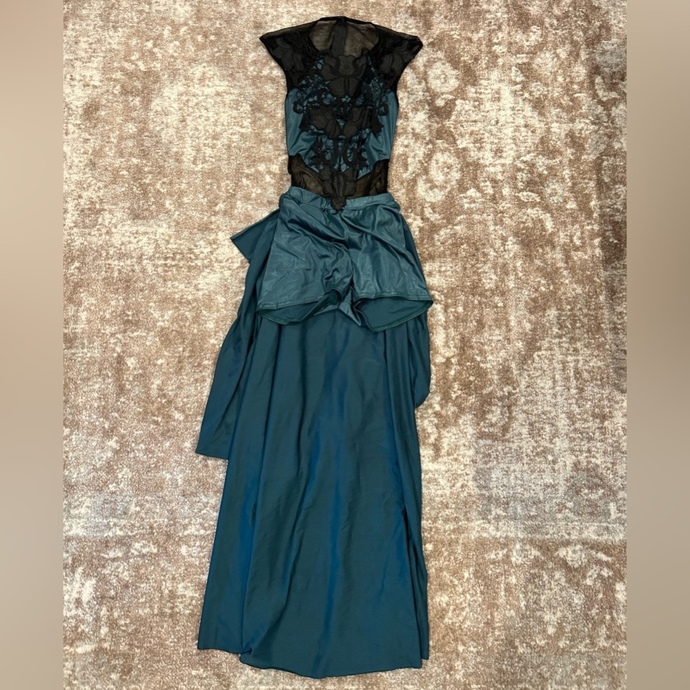 Kellé Tiered Skirt Detailed Appliqué Costume